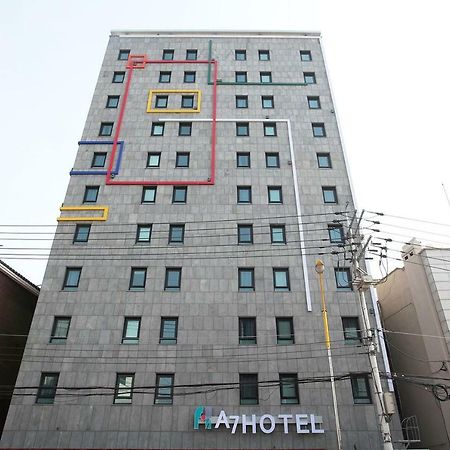 A7 Hotel Сувон Екстериор снимка