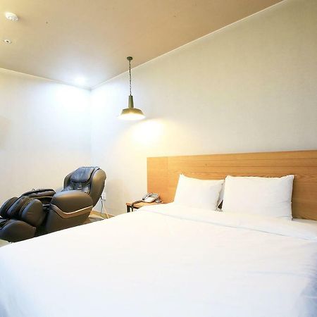 A7 Hotel Сувон Екстериор снимка