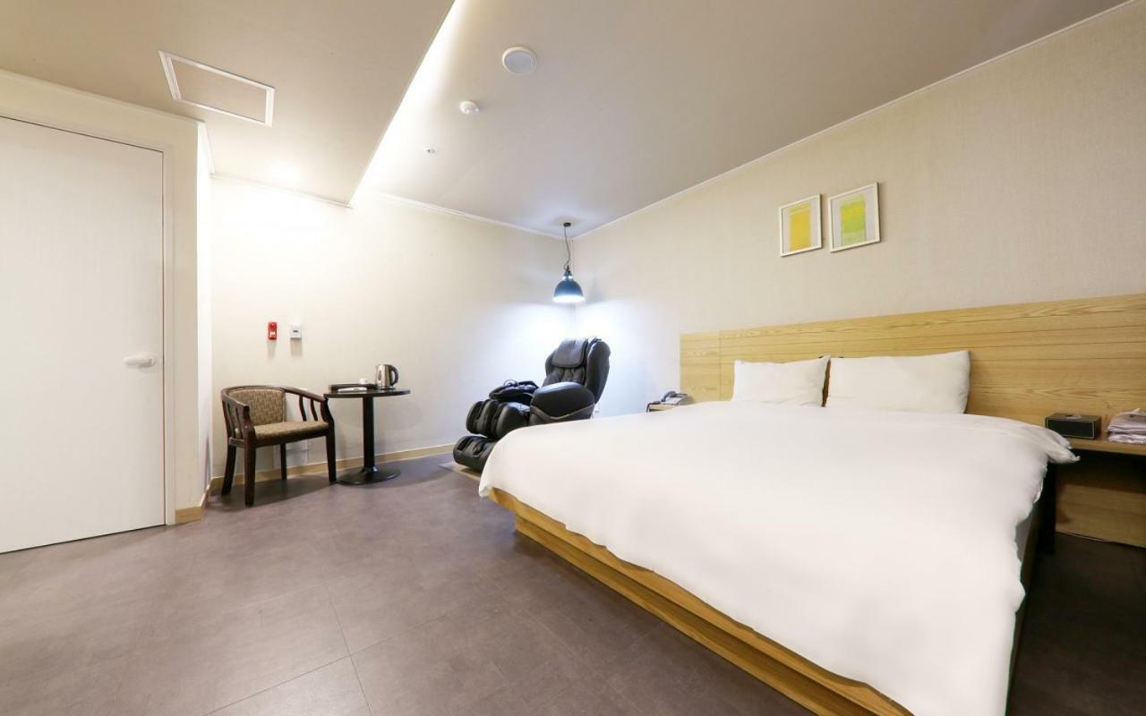 A7 Hotel Сувон Екстериор снимка