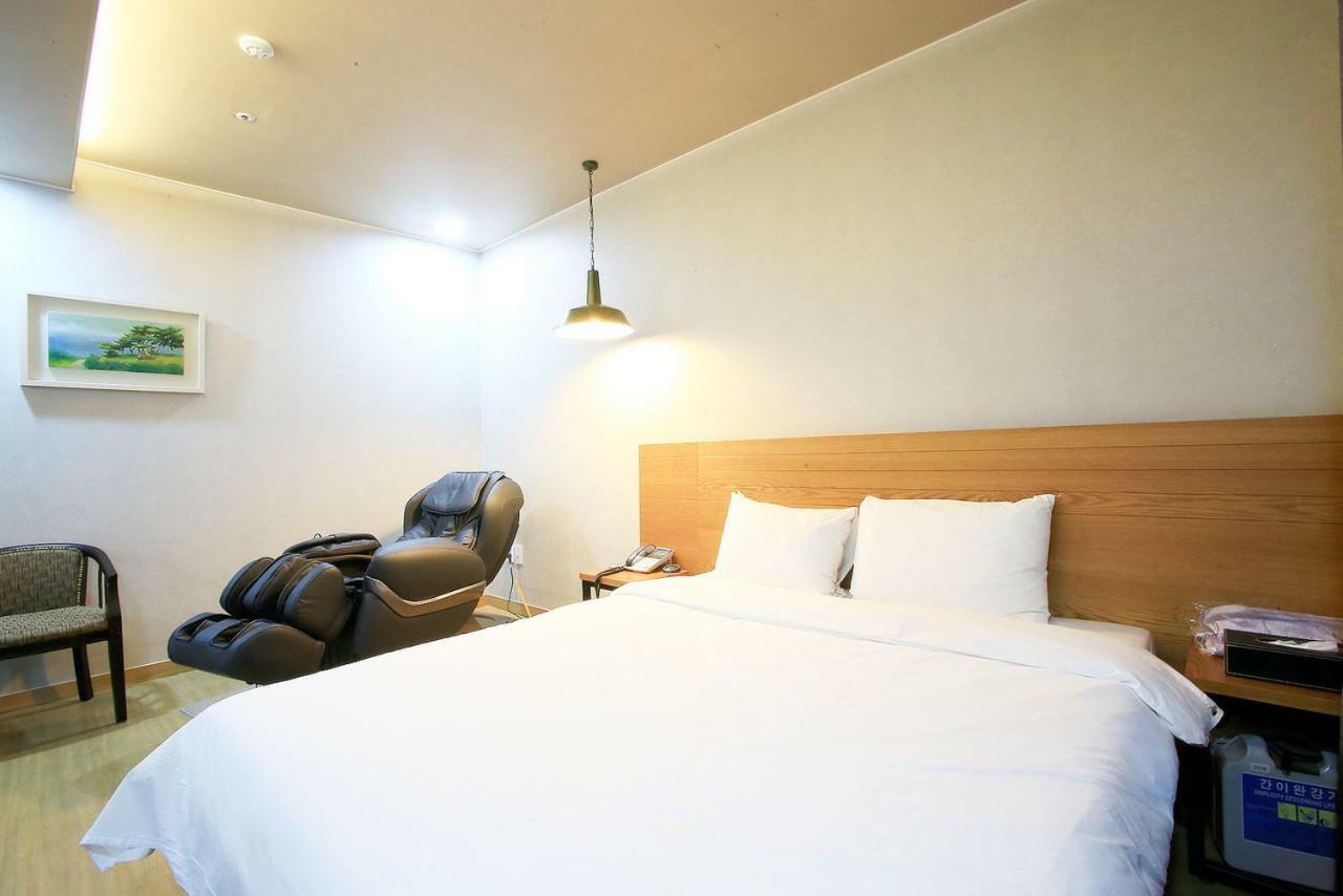 A7 Hotel Сувон Екстериор снимка
