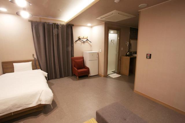 A7 Hotel Сувон Екстериор снимка